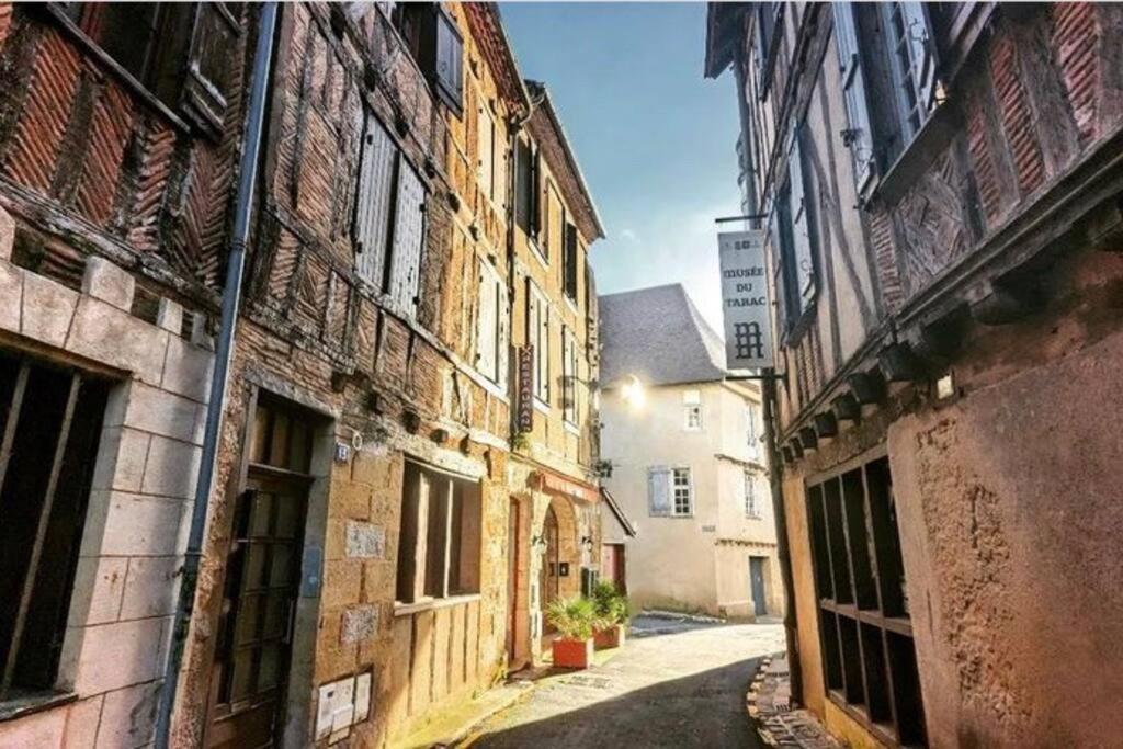 Appartement Au Coeur Du Centre Historique Bergerac Kültér fotó